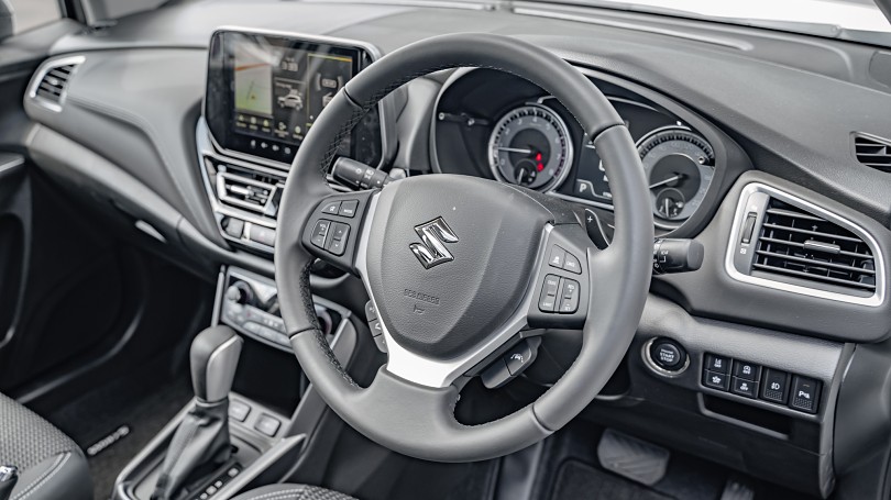 2025 Suzuki S-Cross 9