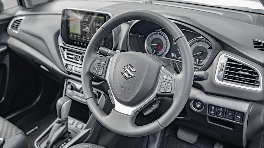 2025 Suzuki S-Cross 9