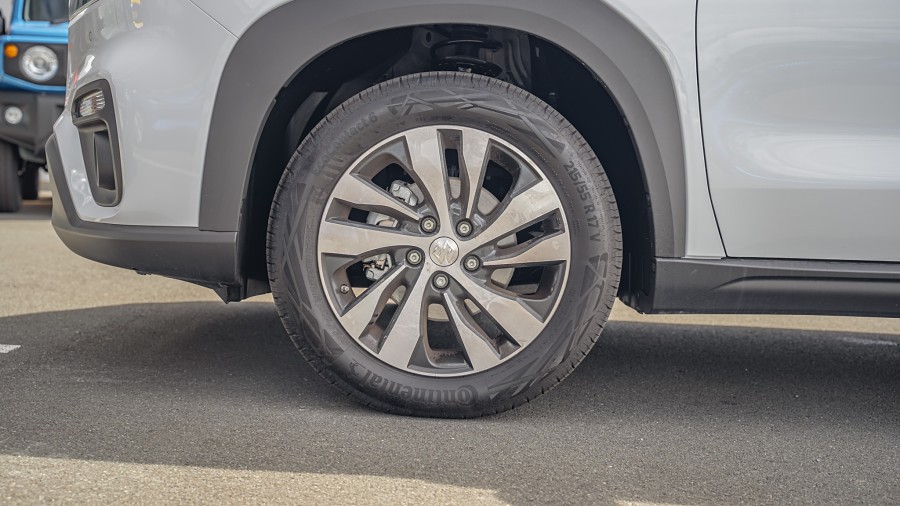 2025 Suzuki S-Cross 6
