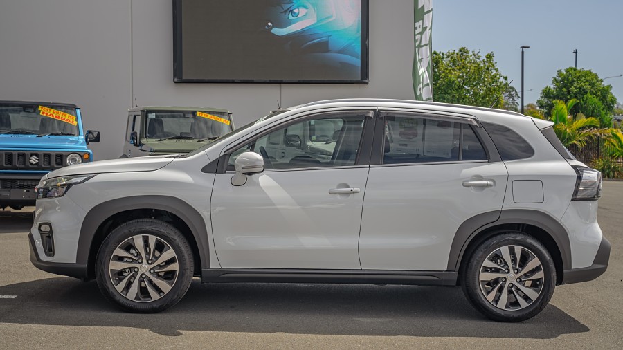 2025 Suzuki S-Cross 5