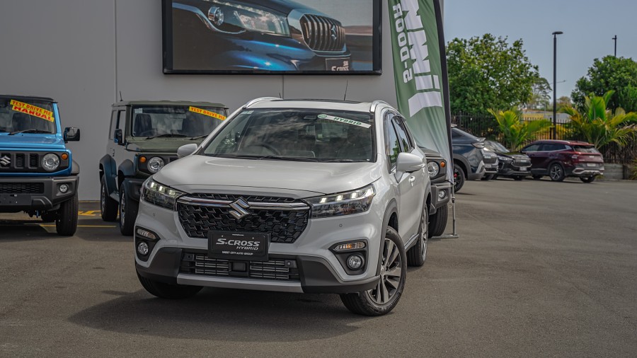 2025 Suzuki S-Cross 1