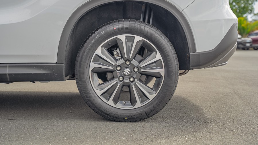 2025 Suzuki Vitara 7