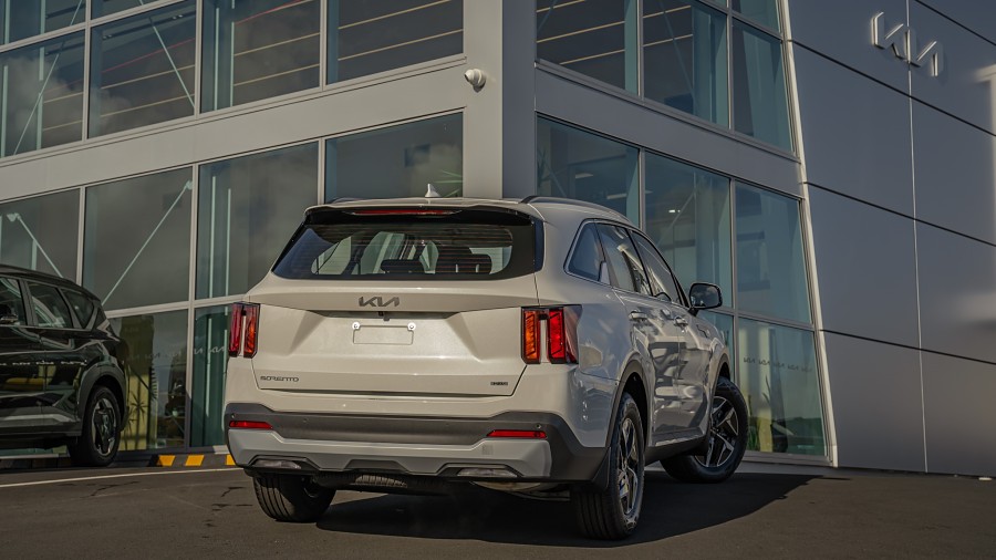 2024 Kia Sorento 2