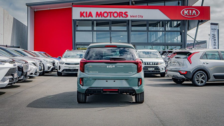 2025 Kia Picanto 4