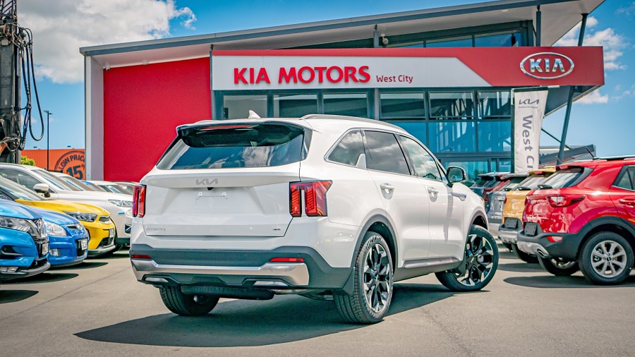 2025 Kia Sorento 2