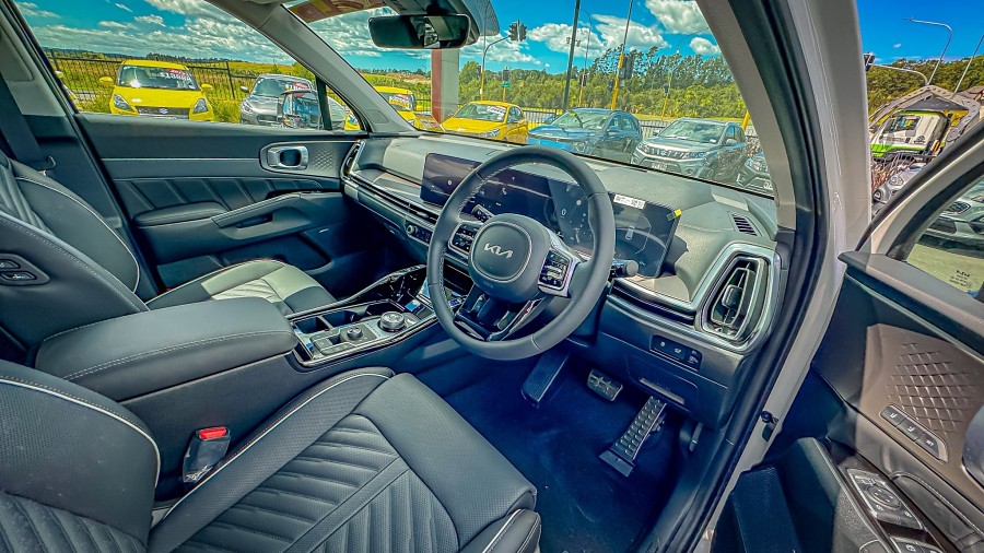 2025 Kia Sorento 9