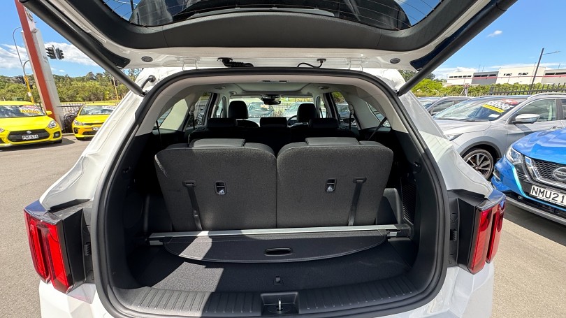 2025 Kia Sorento 18