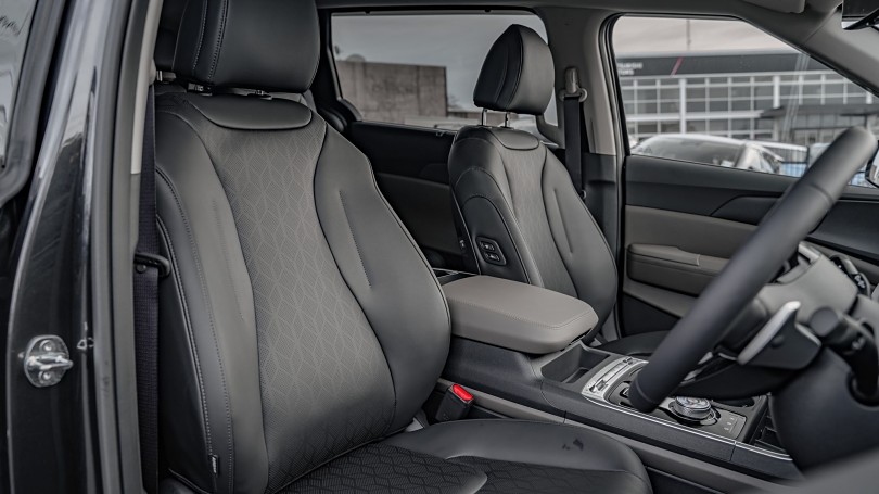 2025 Kia Carnival 8