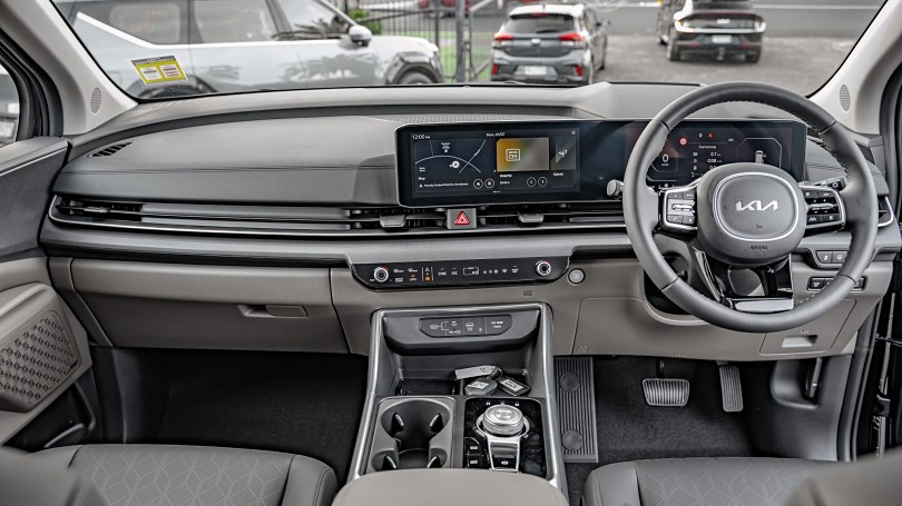 2025 Kia Carnival 10