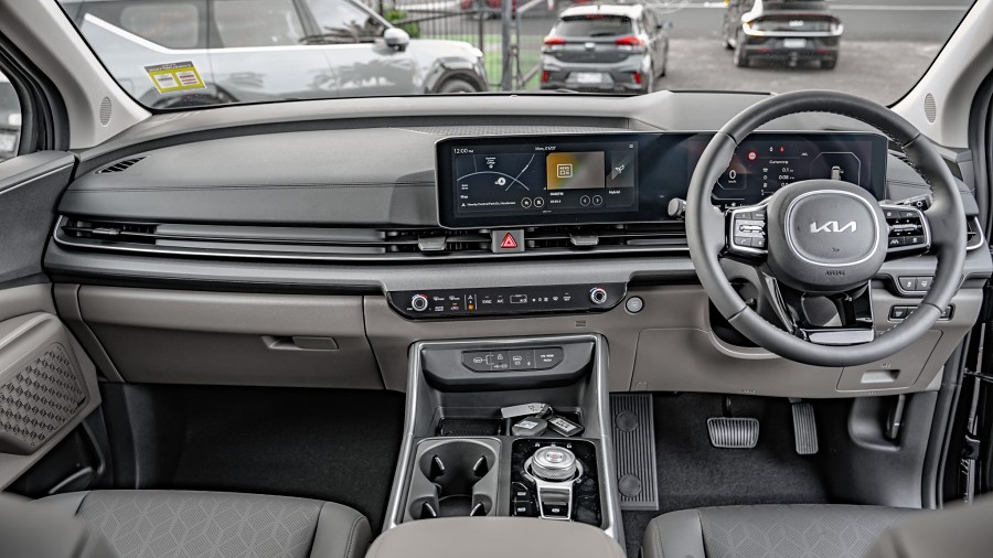 2025 Kia Carnival 10