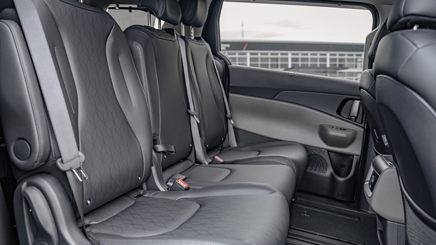 2025 Kia Carnival 17