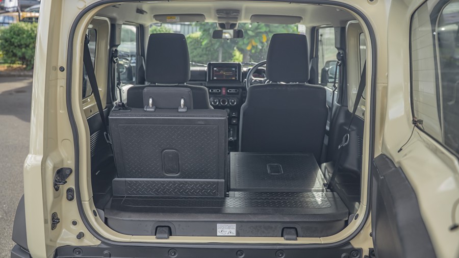 2024 Suzuki Jimny 18