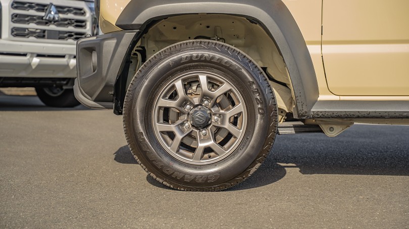 2024 Suzuki Jimny 6