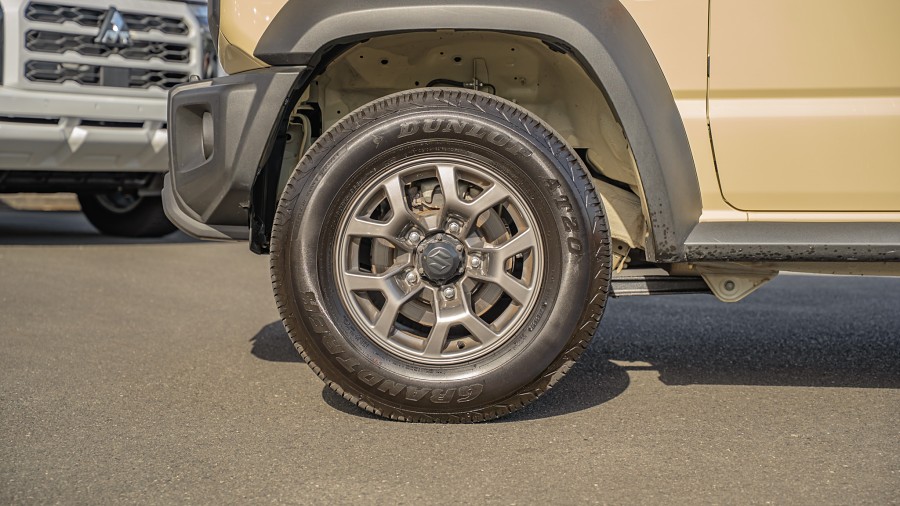 2024 Suzuki Jimny 6