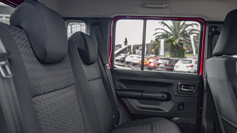 2024 Suzuki Jimny 16