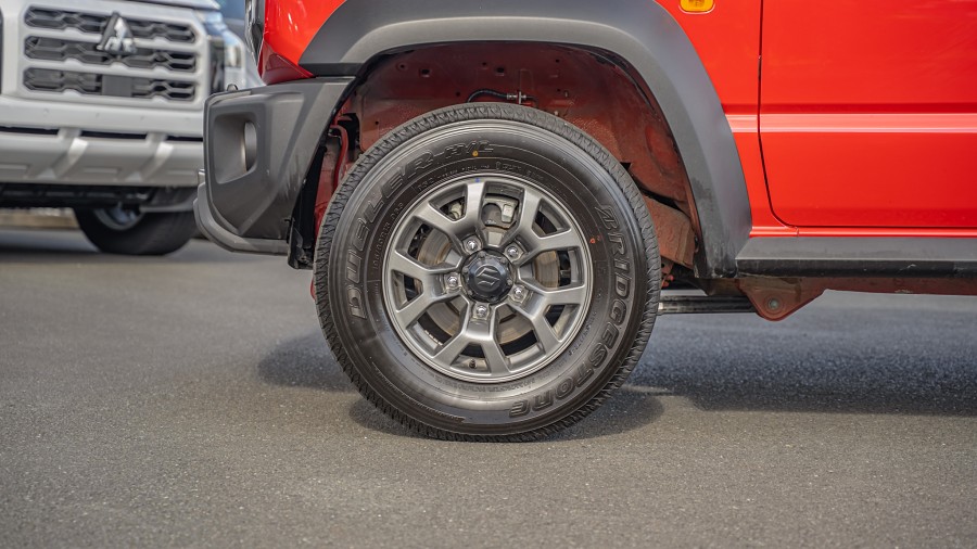 2024 Suzuki Jimny 6