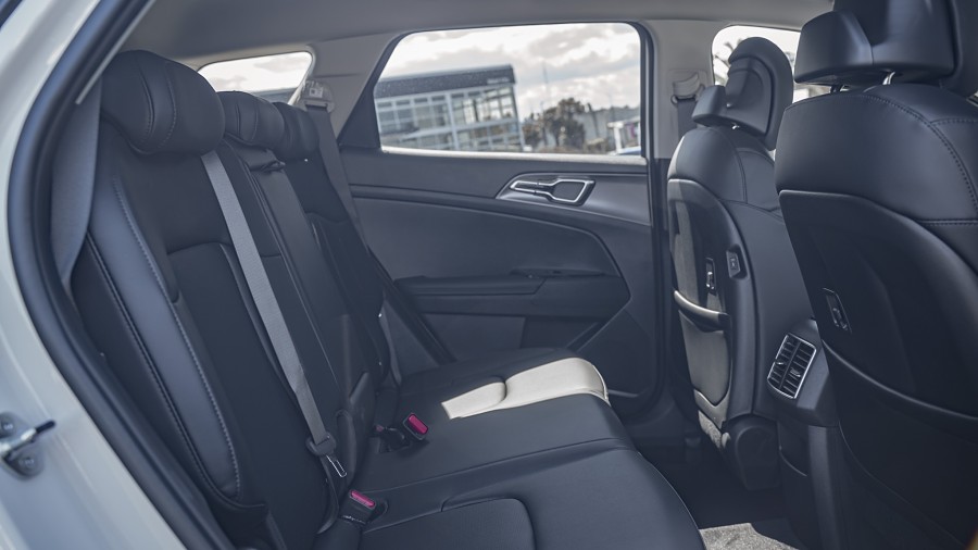 2025 Kia Sportage 16