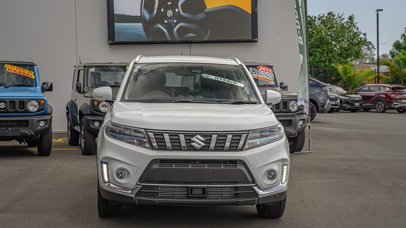 2025 Suzuki Vitara 3