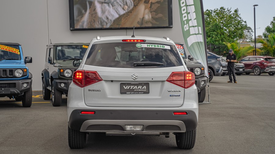 2025 Suzuki Vitara 4