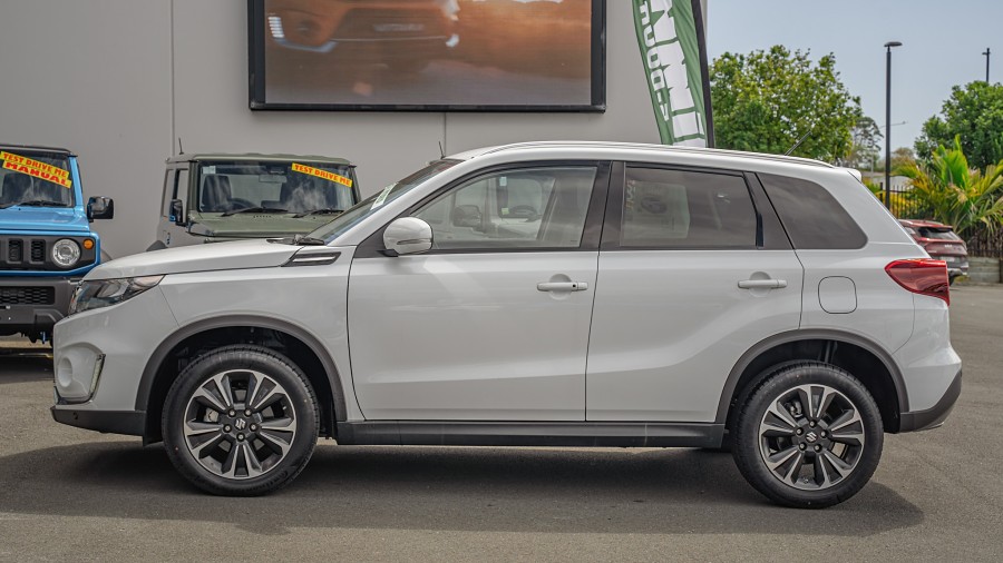 2025 Suzuki Vitara 5
