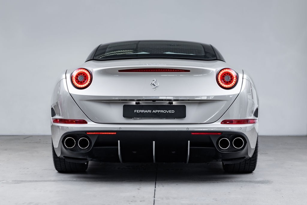 Ferrari California T