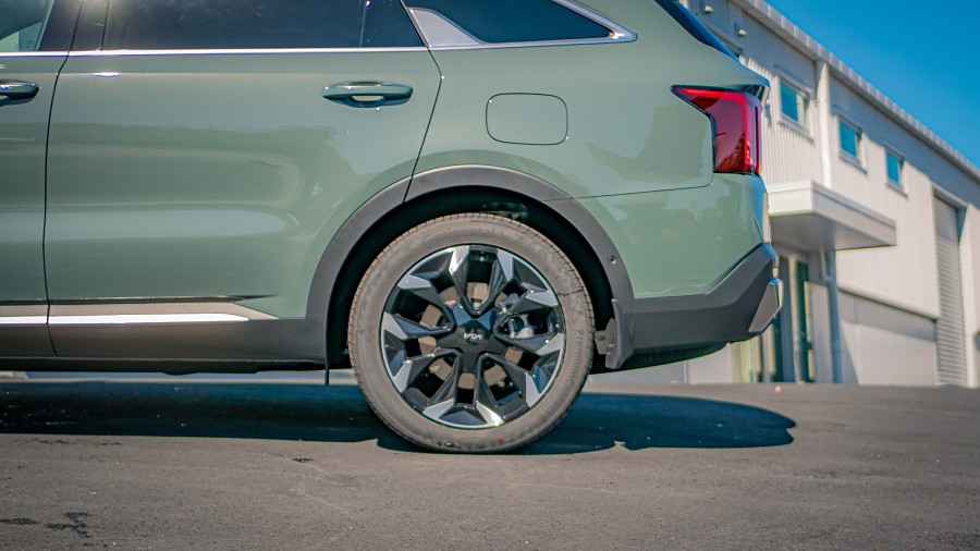 2025 Kia Sorento 7
