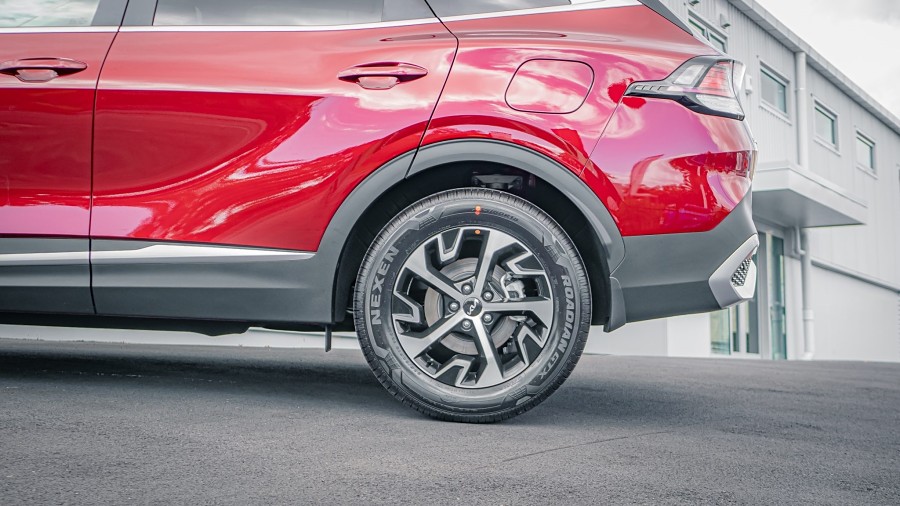 2025 Kia Sportage 7