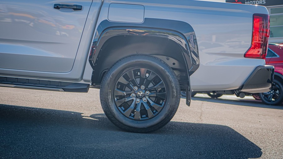 2025 Mitsubishi Triton 7
