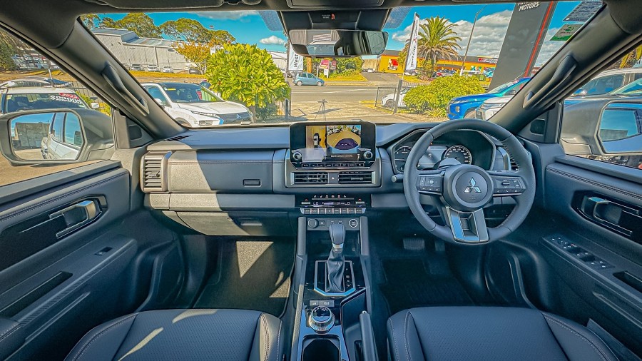 2025 Mitsubishi Triton 10