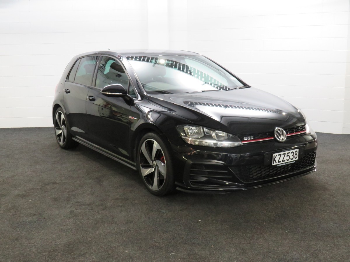 Volkswagen Golf GTI