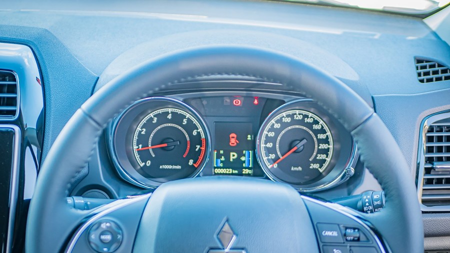 2025 Mitsubishi ASX 12