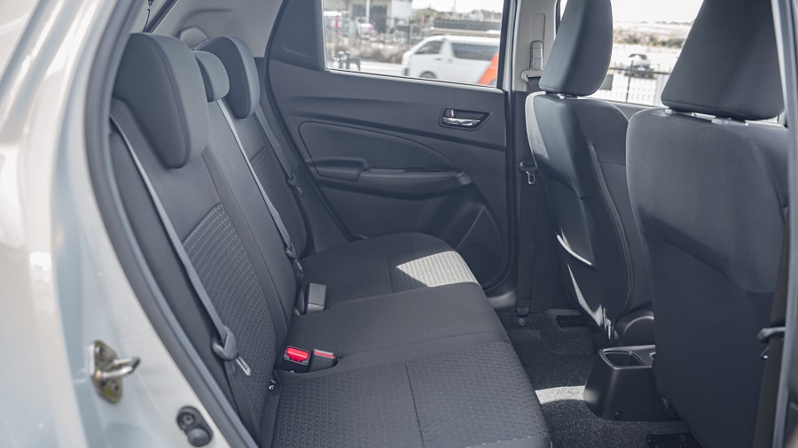 2025 Suzuki Swift 16