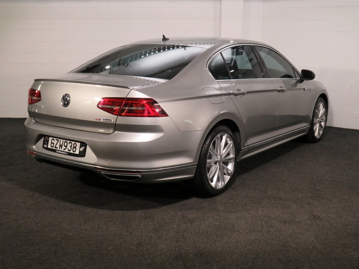 Volkswagen Passat R-Line