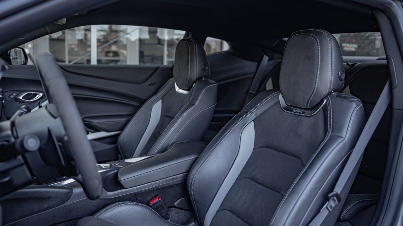 2019 Chevrolet Camaro 8