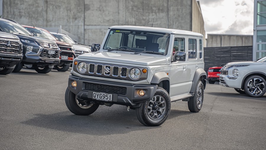 2024 Suzuki Jimny 1