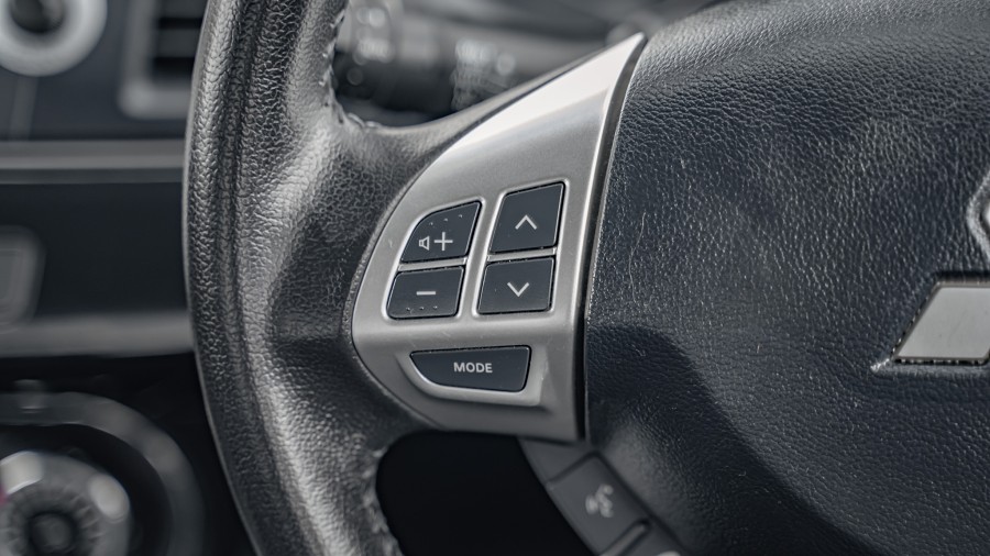 2012 Mitsubishi Lancer 13