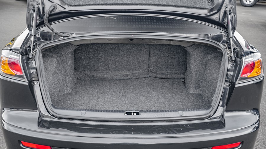 2012 Mitsubishi Lancer 18