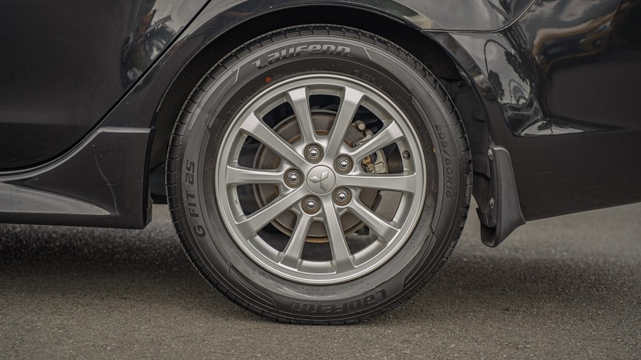 2012 Mitsubishi Lancer 7