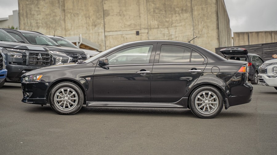 2012 Mitsubishi Lancer 5