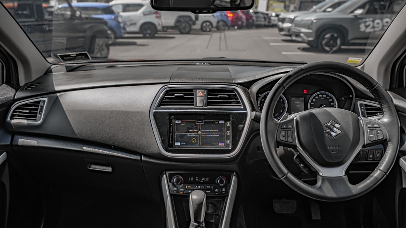 2022 Suzuki S-Cross 10