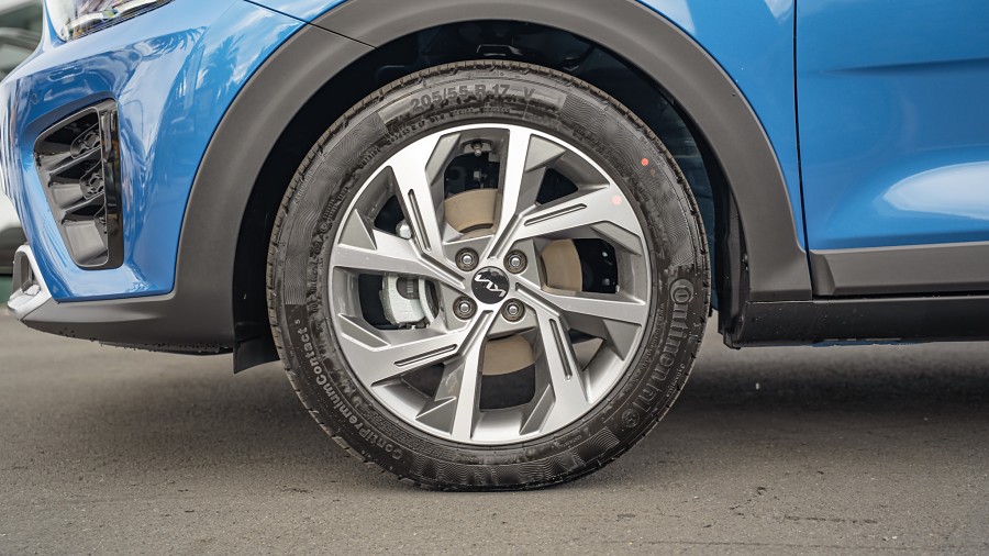 2025 Kia Stonic 6