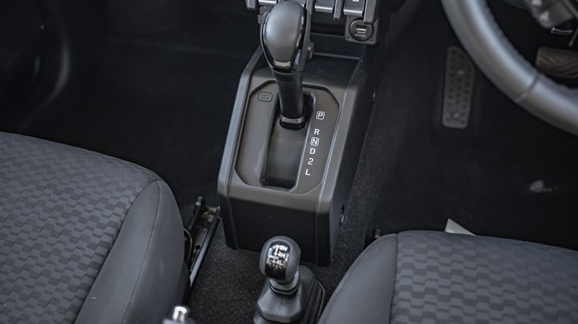 2024 Suzuki Jimny 17