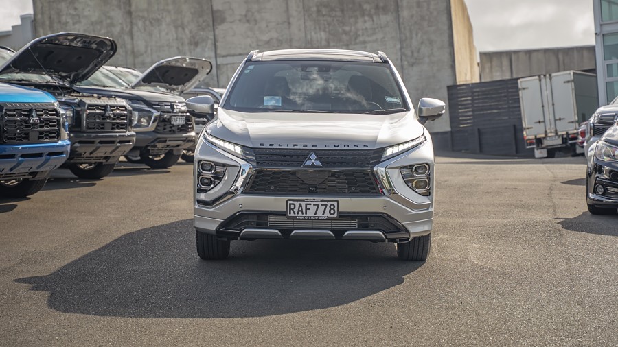 2025 Mitsubishi Eclipse Cross 3