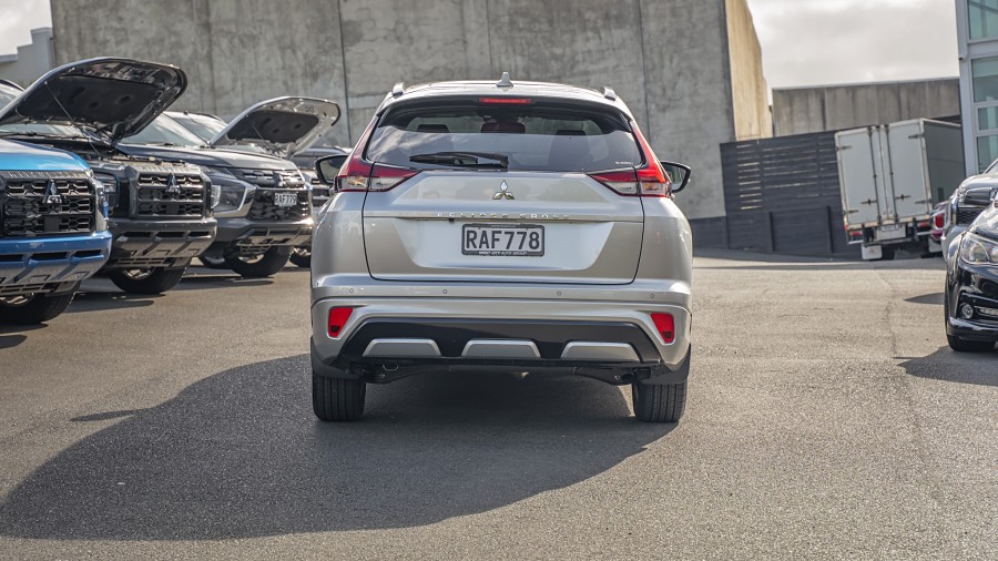 2025 Mitsubishi Eclipse Cross 4