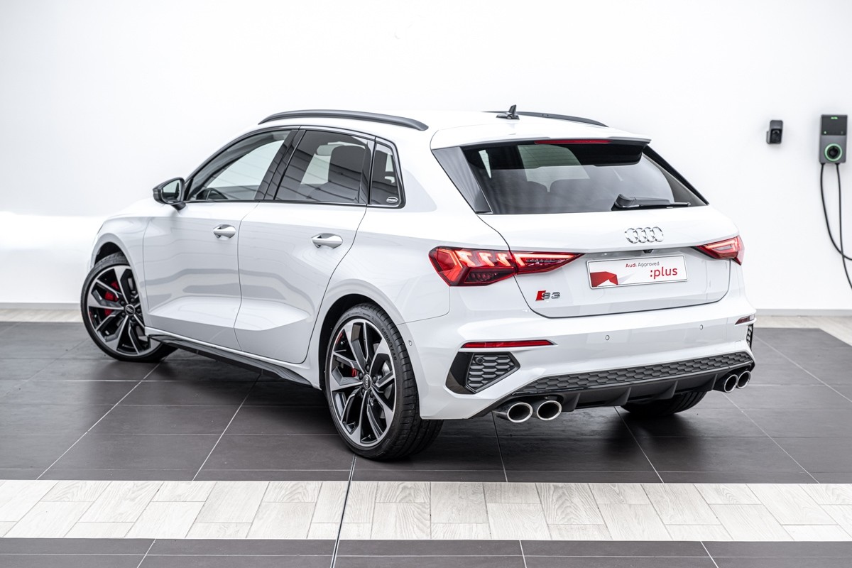 Audi S3 quattro
