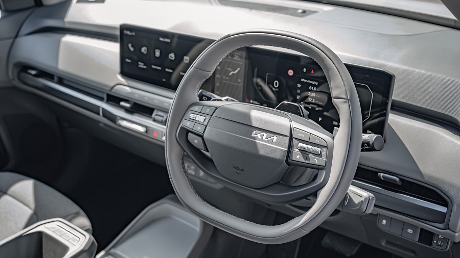 2025 Kia EV3 9