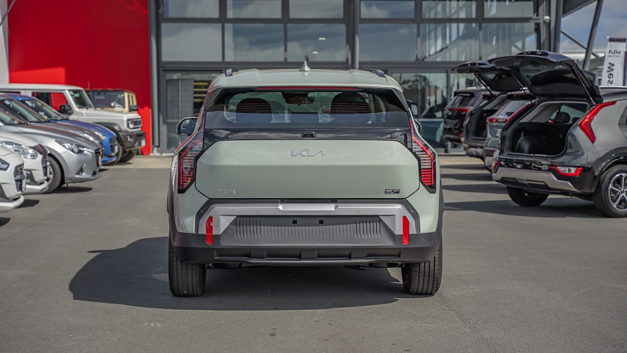 2025 Kia EV3 4