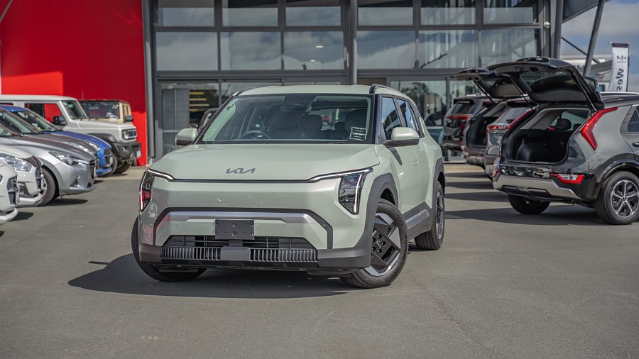 2025 Kia EV3 1