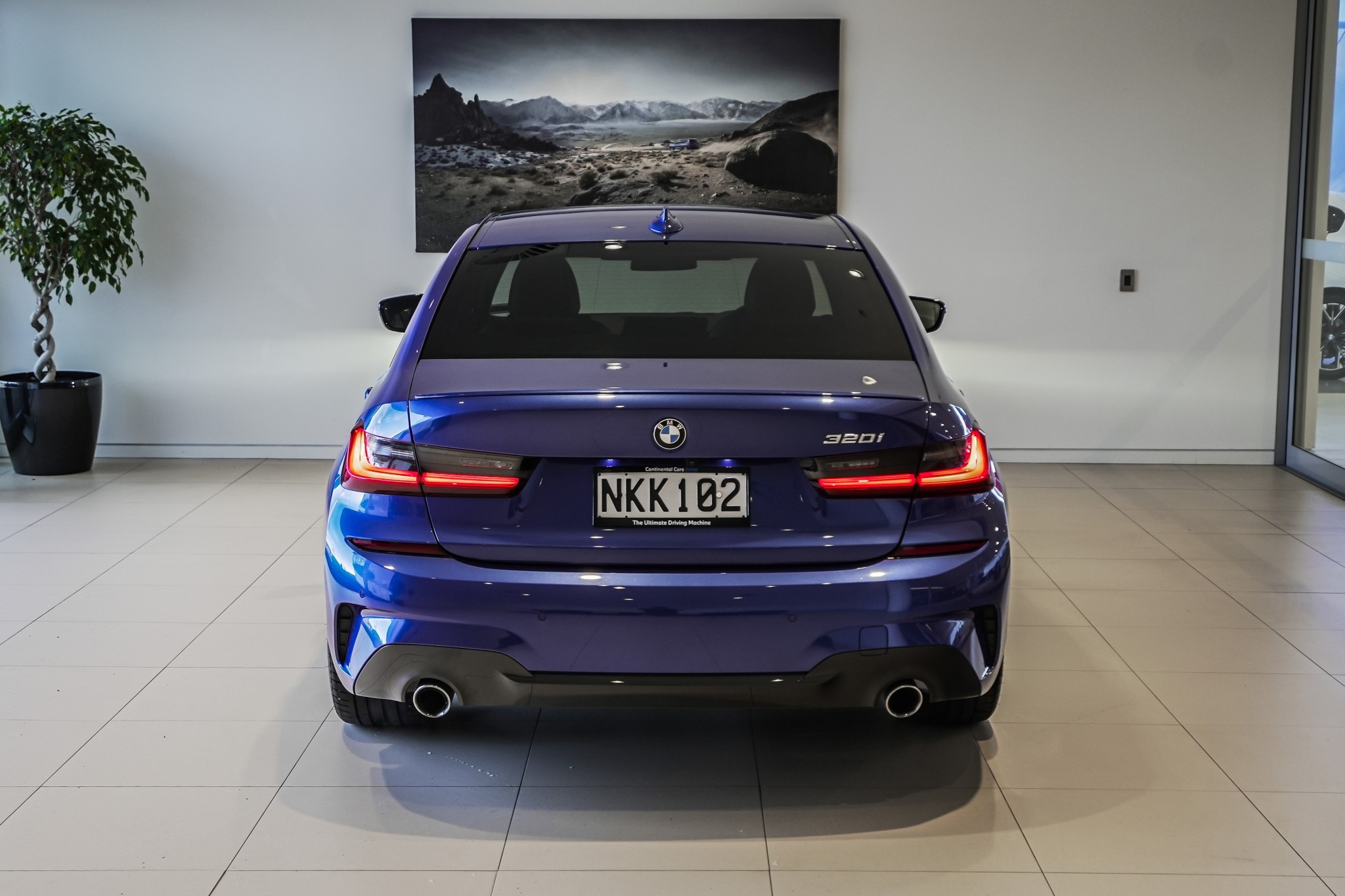 BMW 320i Sedan M-Sport +Comfort +Plus