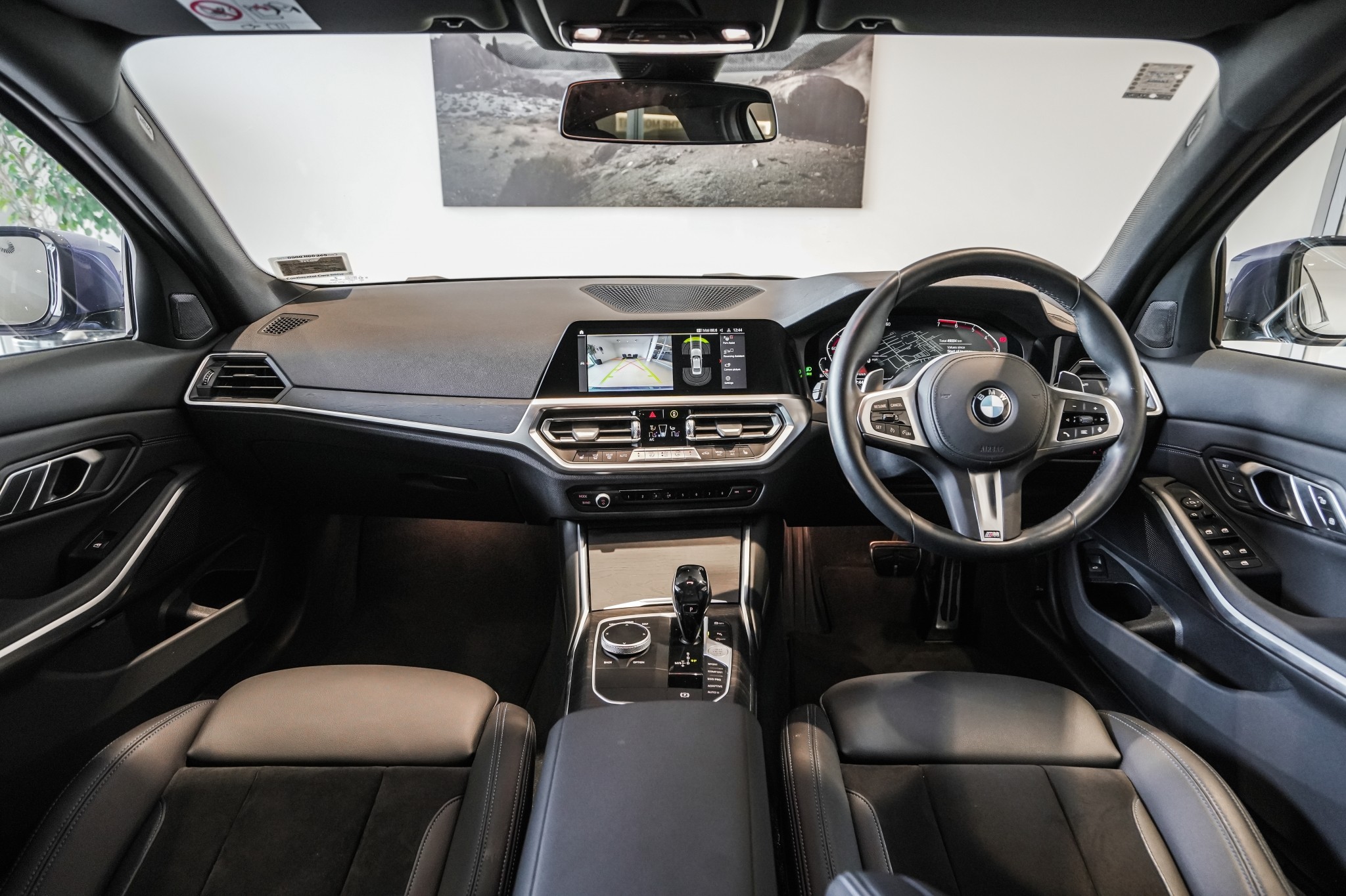 BMW 320i Sedan M-Sport +Comfort +Plus